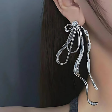 Bow Down To The Queen (Silver)