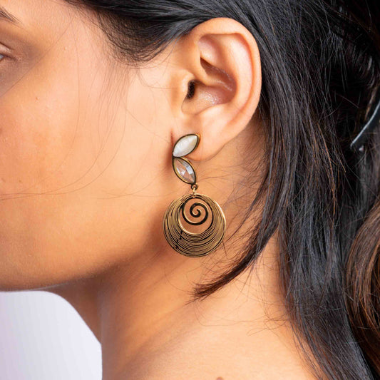 Twisted Halo Crystal