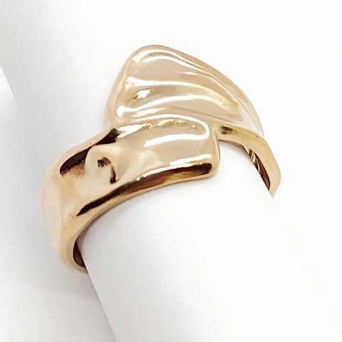 Encircled Aura Ring