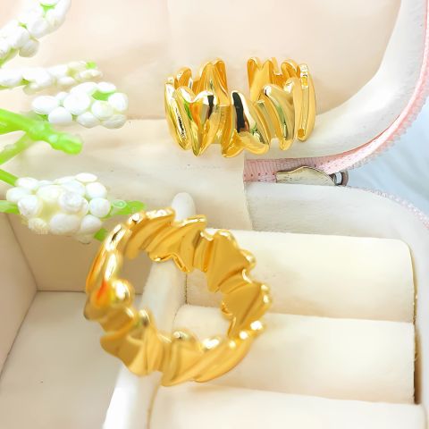 Surrounded By Hearts (Adjustable)