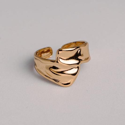 Encircled Aura Ring