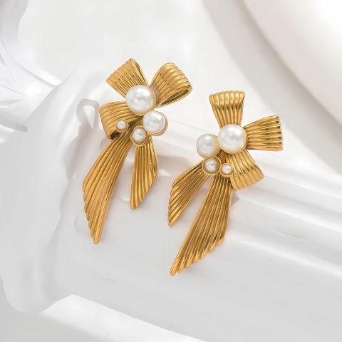 Chic Bow Accent
