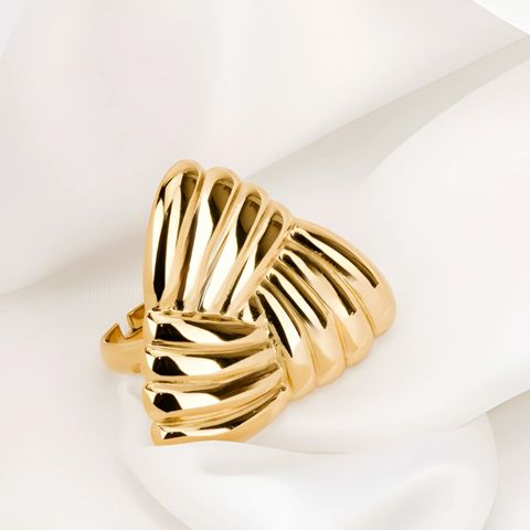 Triad Ring