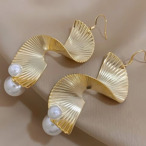 Twist & Pearl