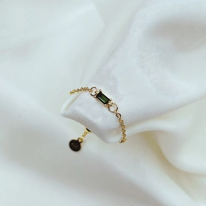 Green Gaze Ring (Adjustable, Rectangle)