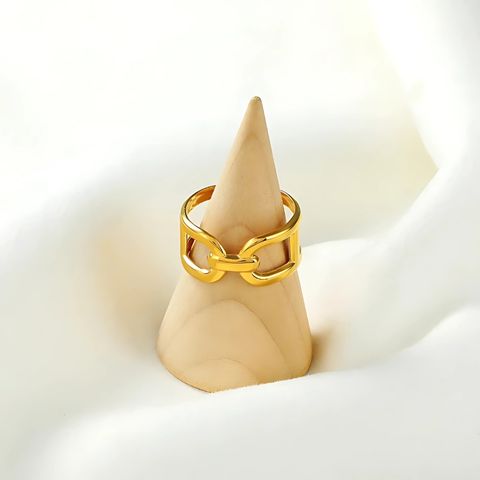 Interlocked Ring (Adjustable)