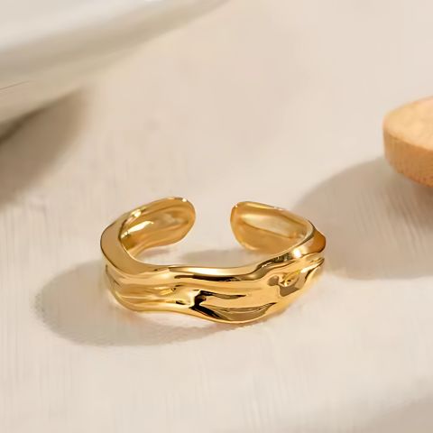 Dainty Dented Ring (Adjustable)